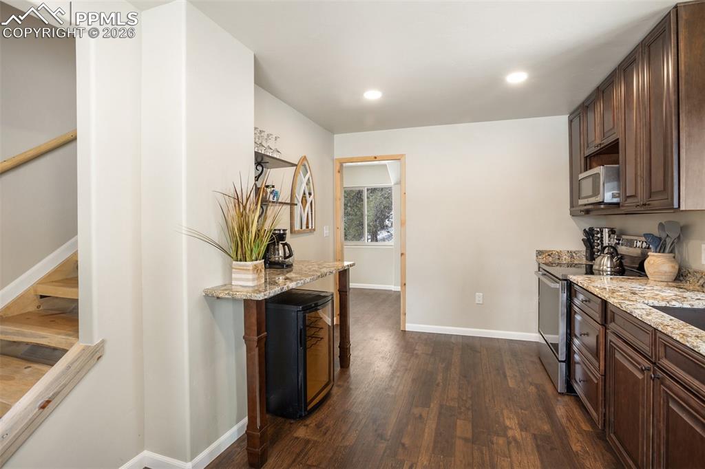 Image 13 of 38: Main level kitchen