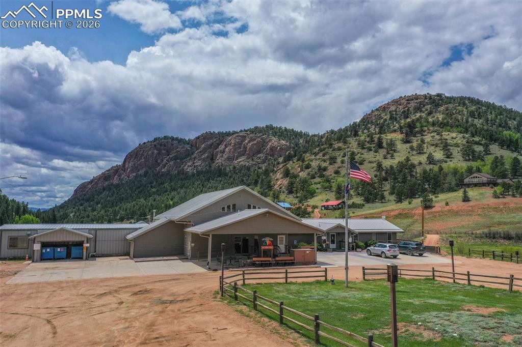 Image 30 of 38: Community center with amenities