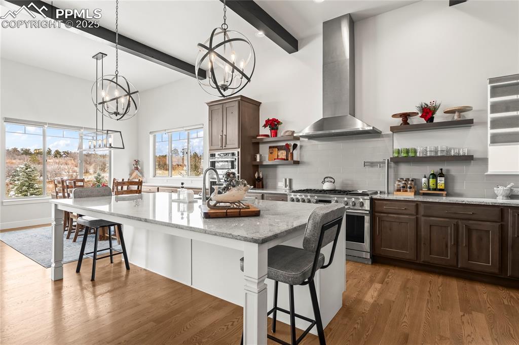 Image 11 of 48: Kitchen