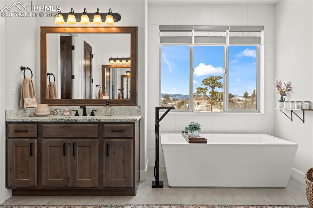 Image 21 of 48: Master Bathroom