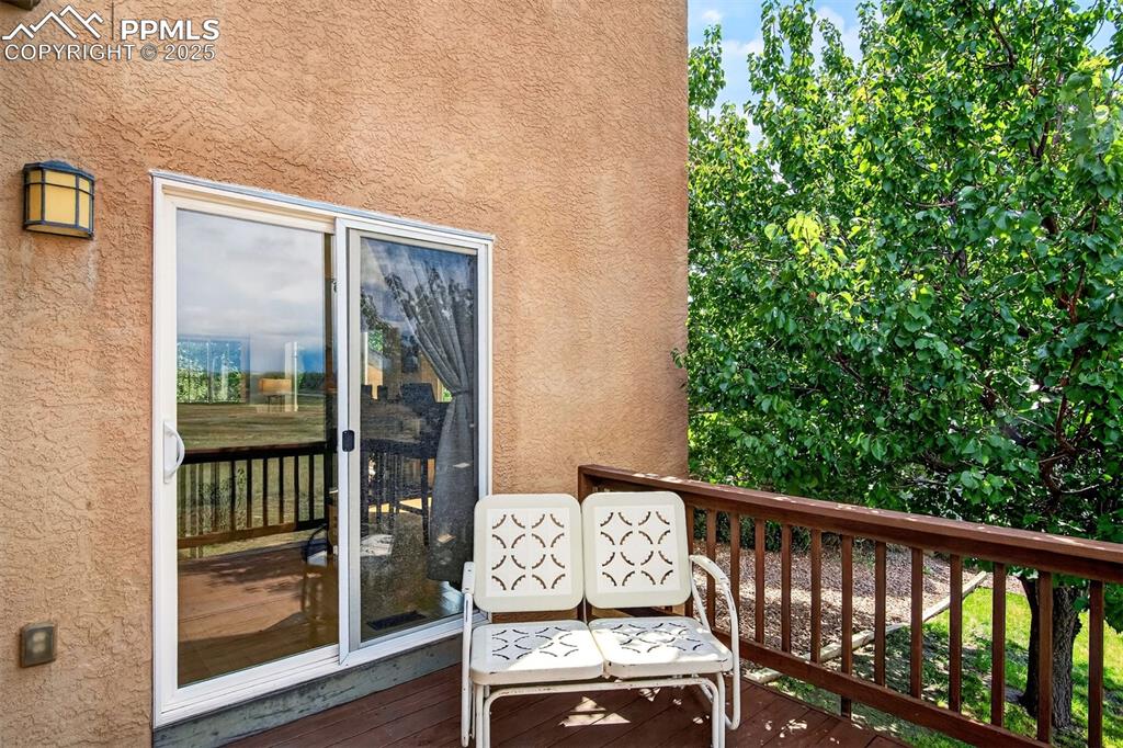 Image 12 of 40: View of balcony