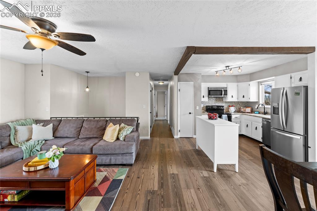 Image 11 of 35: Living Room