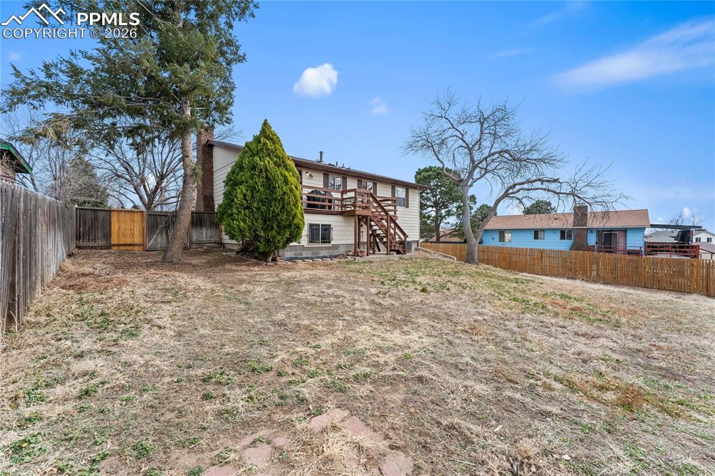 Image 32 of 35: Back of Structure