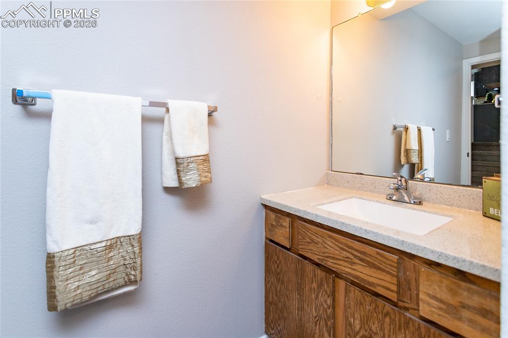 Image 36 of 46: Bathroom