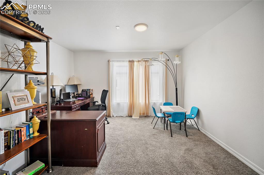 Image 29 of 49: Office