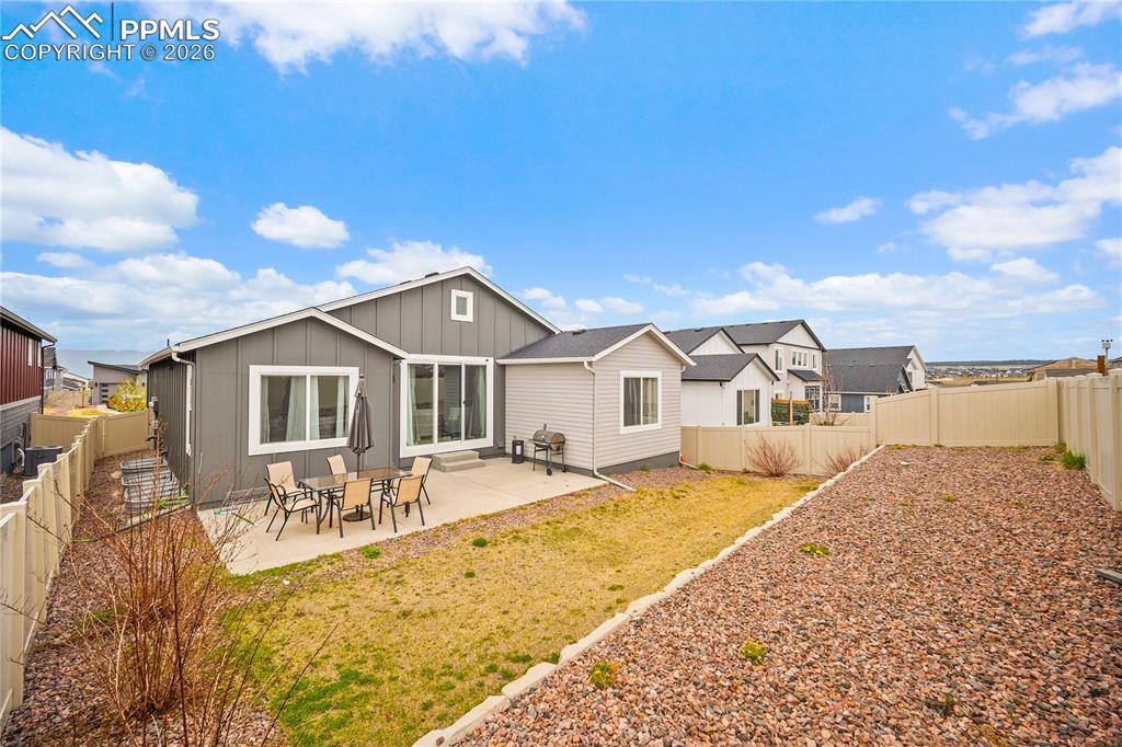 Image 33 of 49: Back of Structure