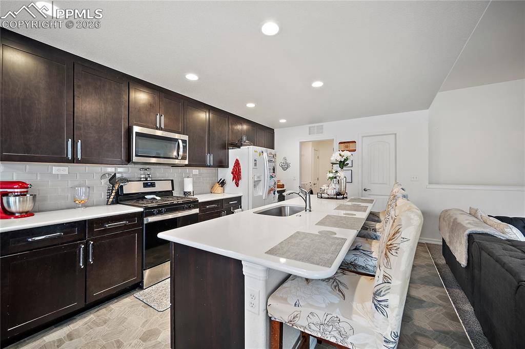 Image 8 of 49: Kitchen