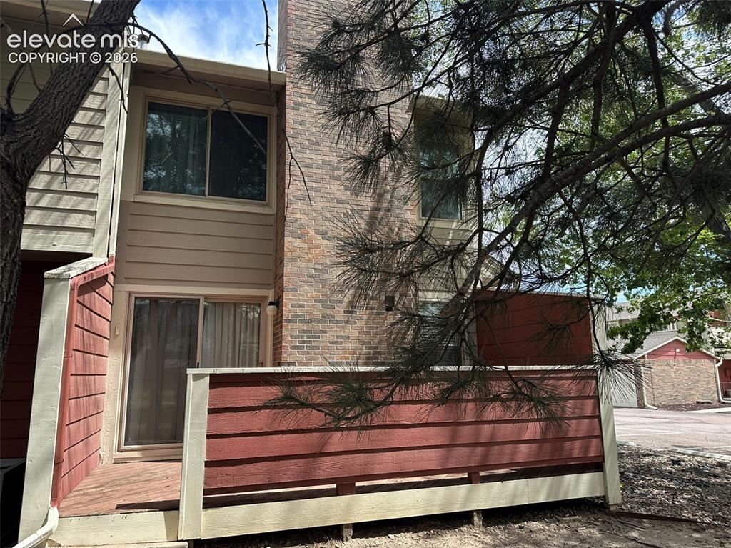 Image 20 of 23: Back of Structure