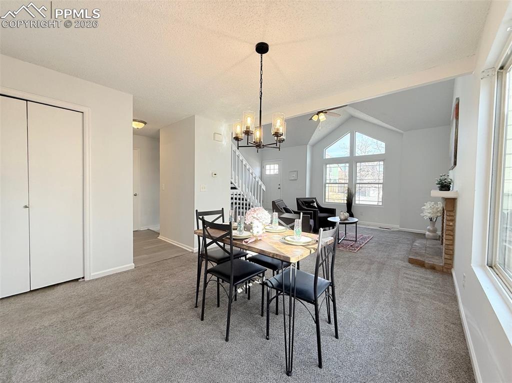 Image 10 of 39: Dining Area