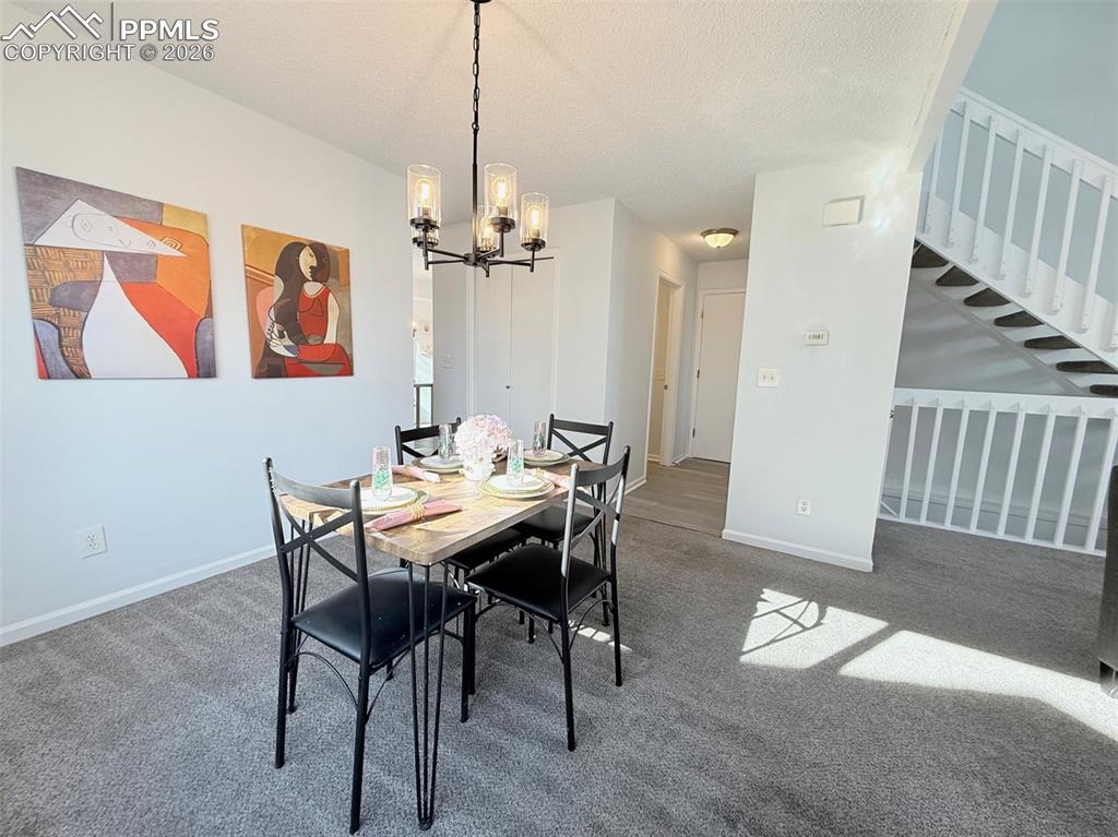 Image 11 of 39: Dining Area