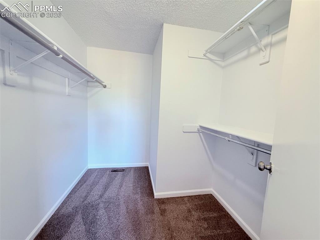 Image 22 of 39: Closet