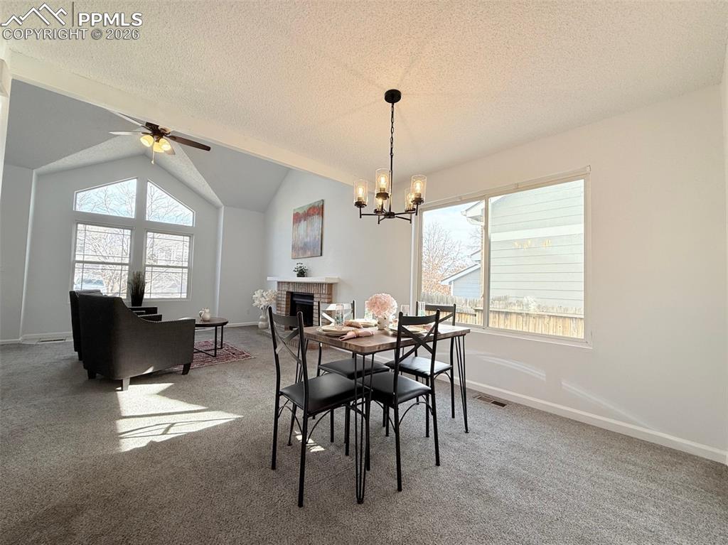 Image 7 of 39: Dining Area