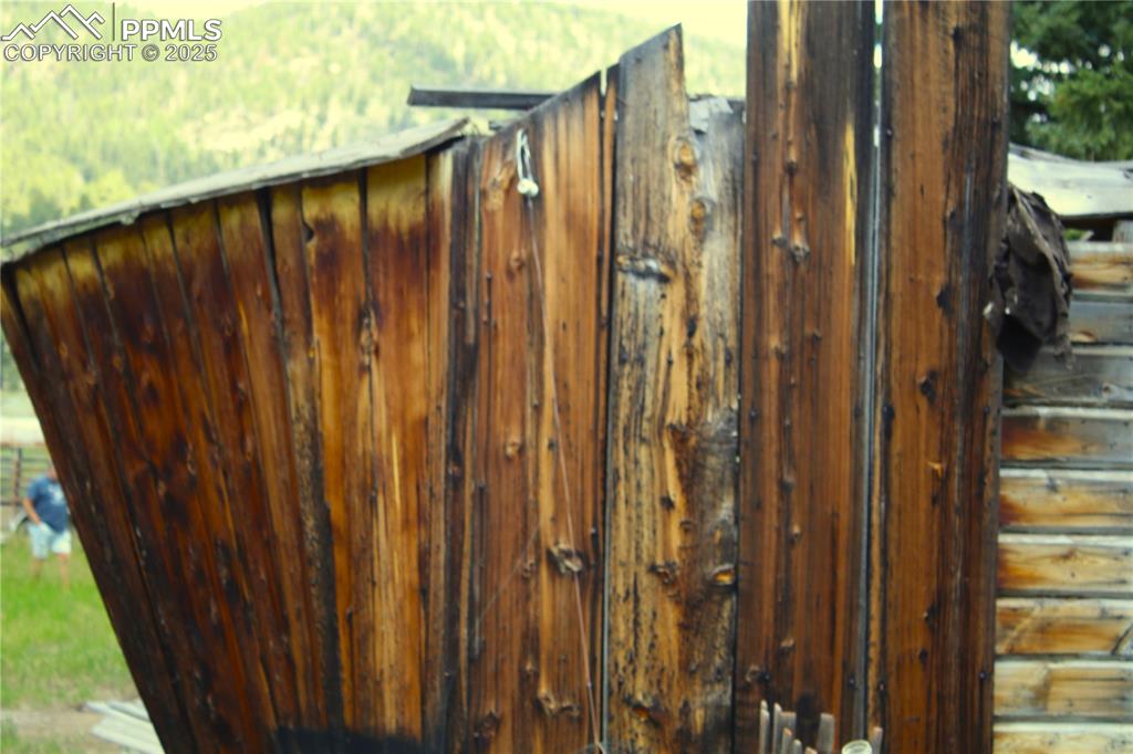 Image 15 of 28: View of gate