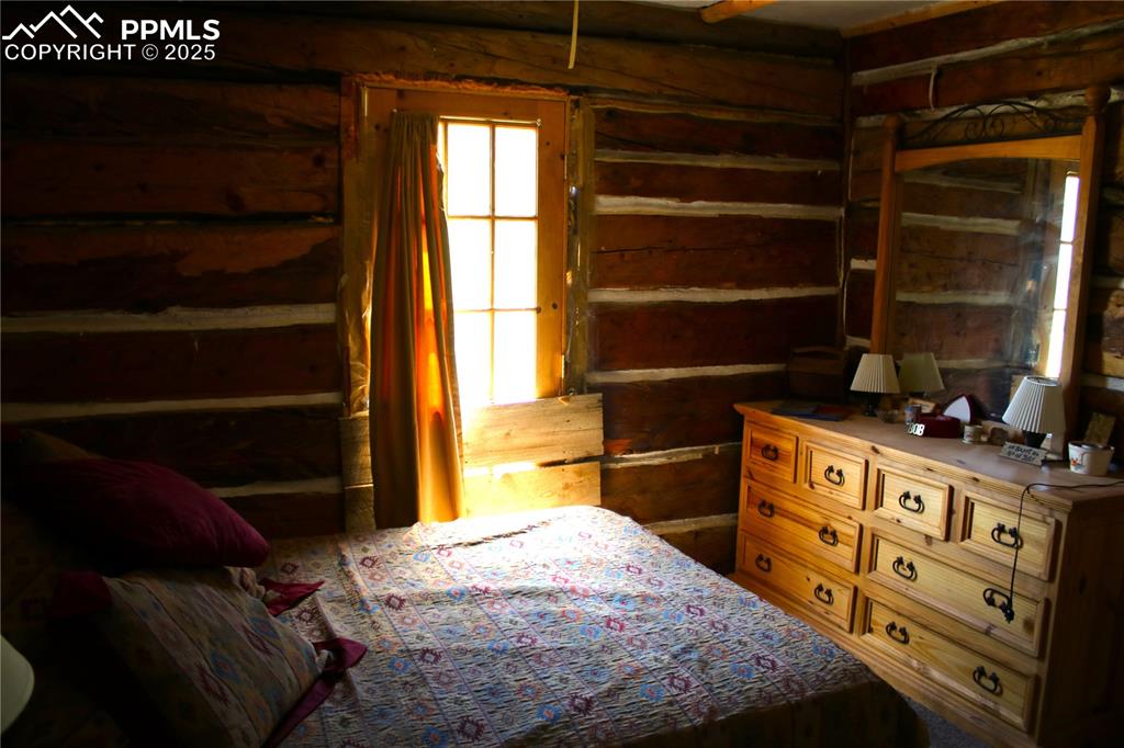 Image 26 of 28: View of bedroom