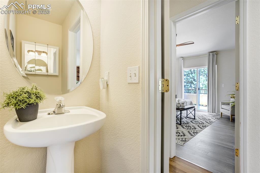 Image 16 of 39: Half bathroom on the main level. 