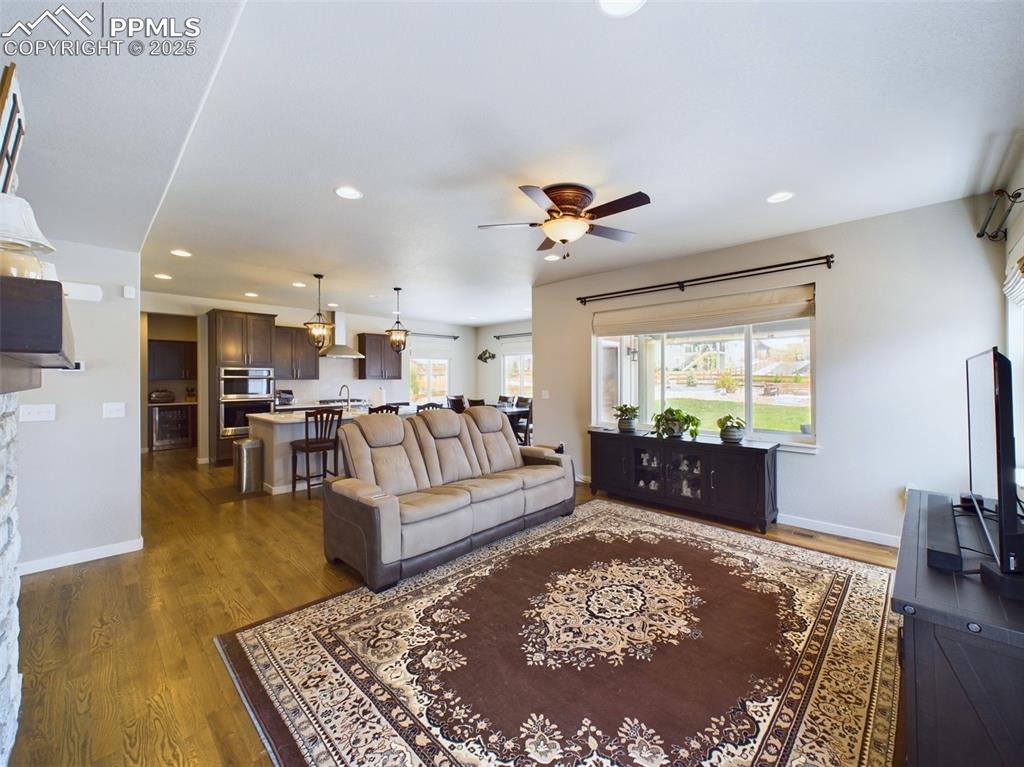 Image 11 of 40: Living Room
