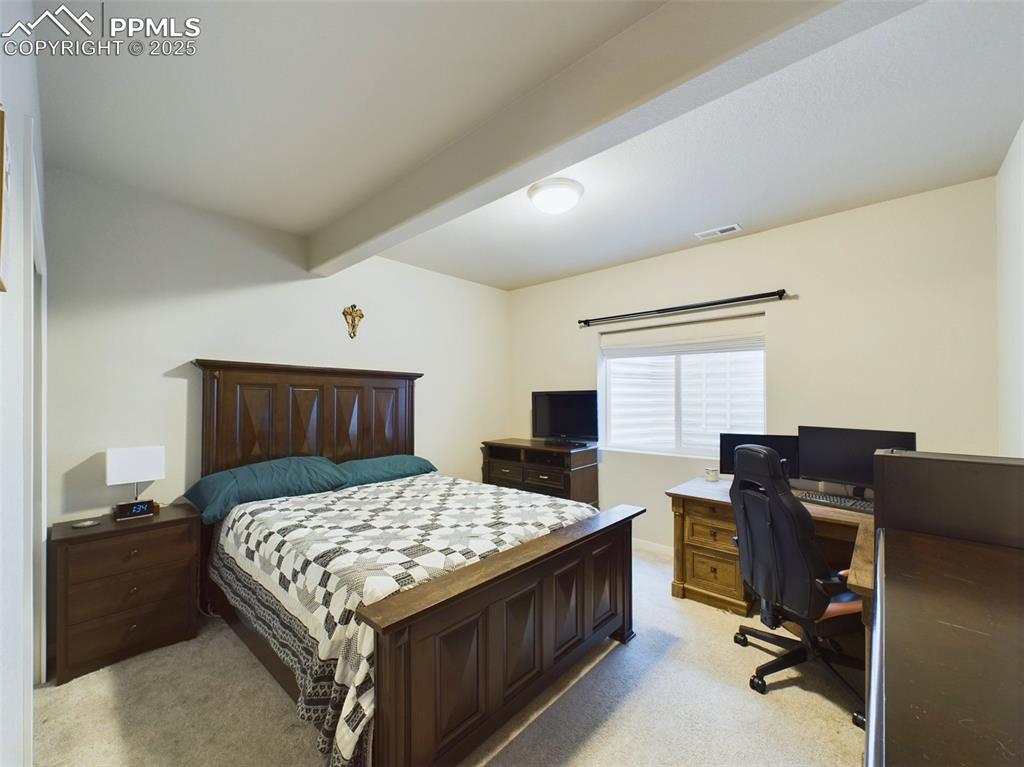 Image 29 of 40: Bedroom