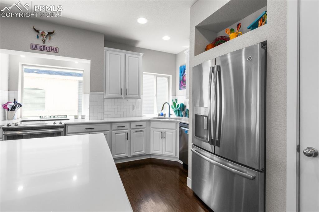 Image 12 of 47: Kitchen