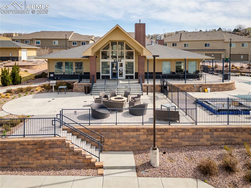 Image 23 of 26: Bird