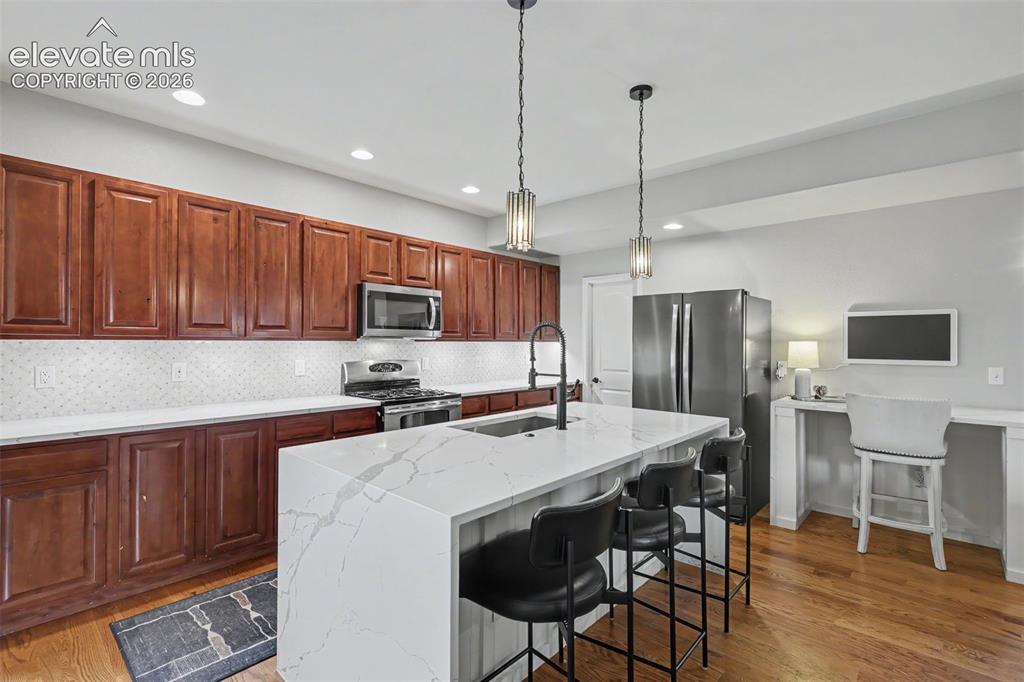 Image 9 of 45: Kitchen