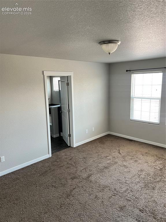 Image 16 of 17: Master Bedroom