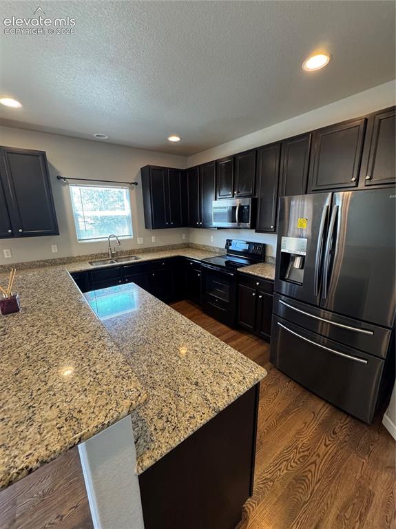 Image 2 of 17: Kitchen