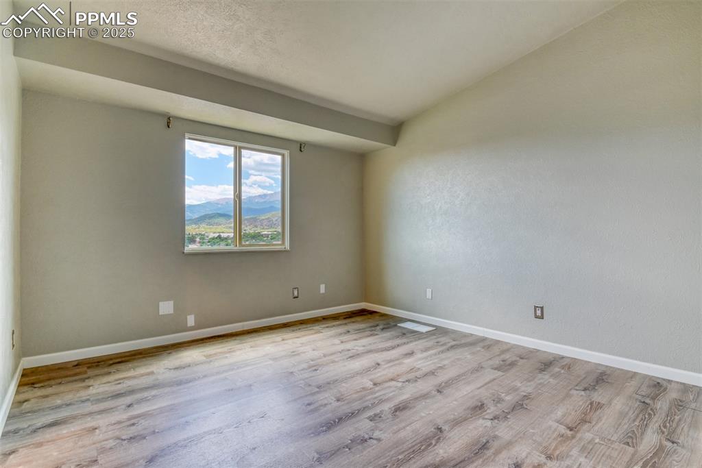 Image 16 of 28: Master Bedroom
