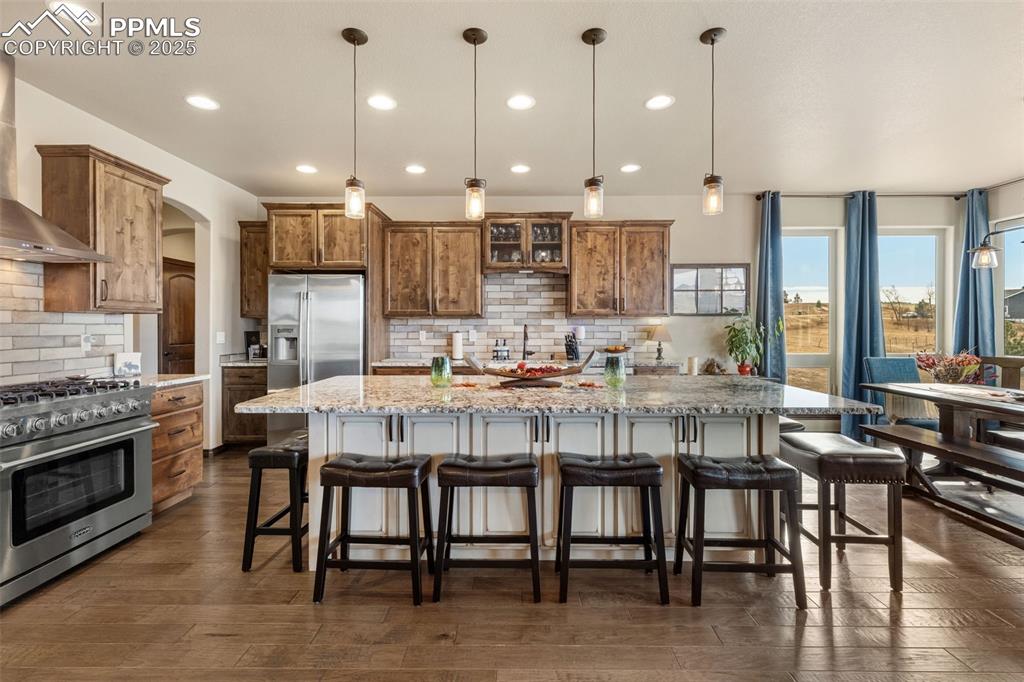 Image 11 of 42: Kitchen