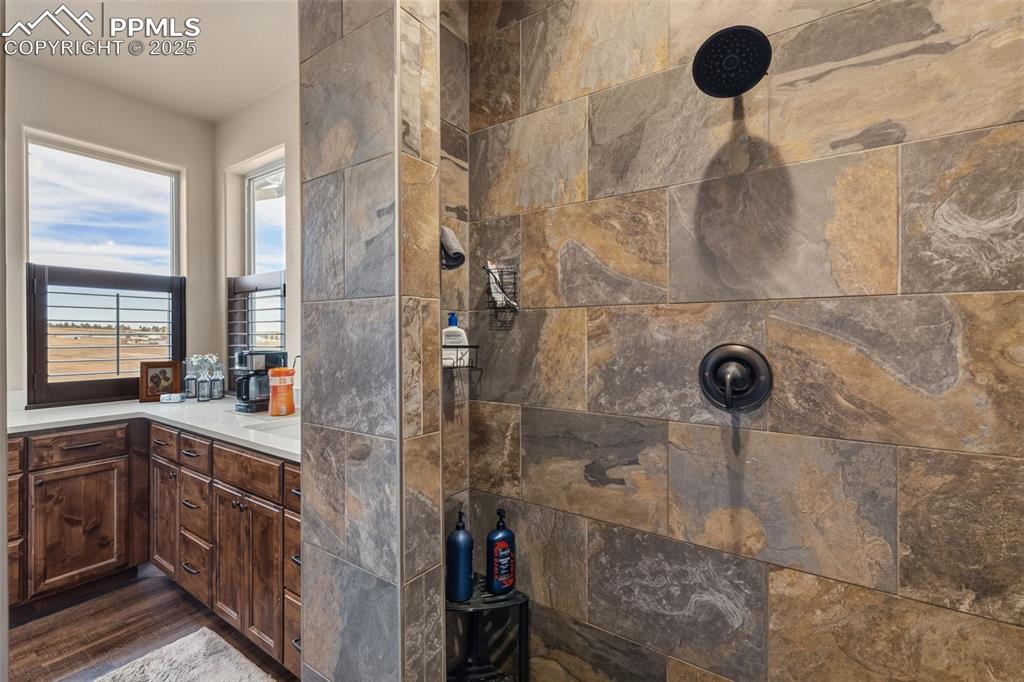 Image 21 of 42: Master Bathroom