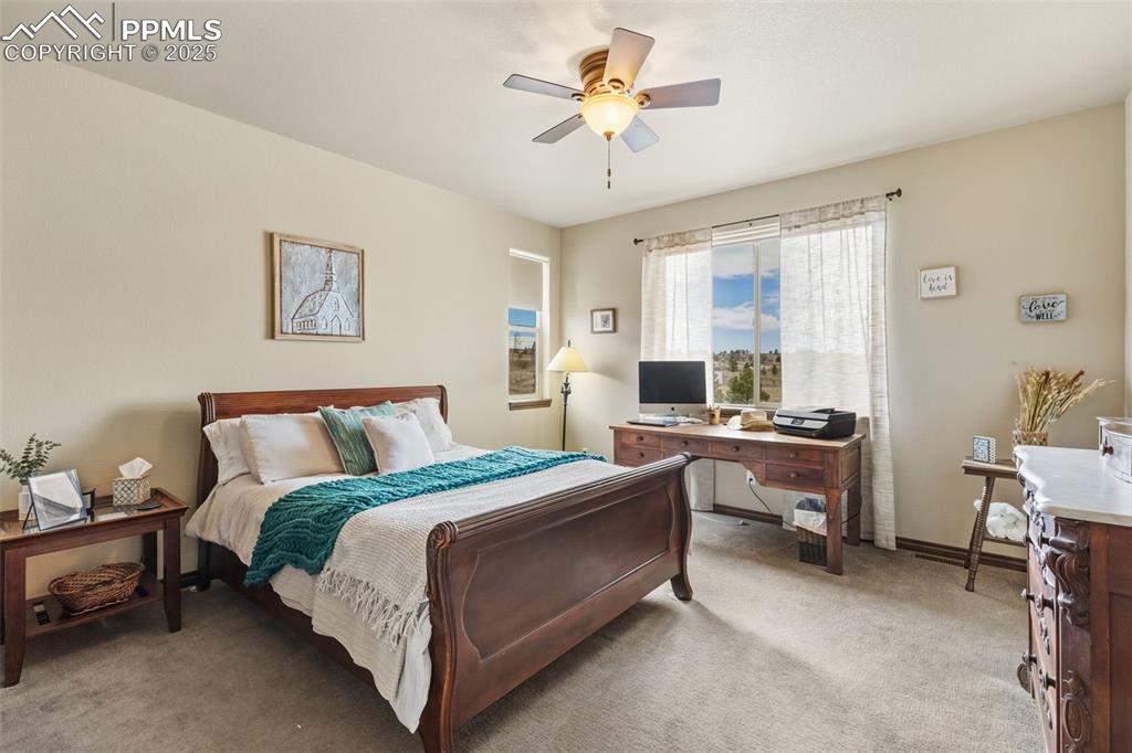 Image 22 of 42: Bedroom