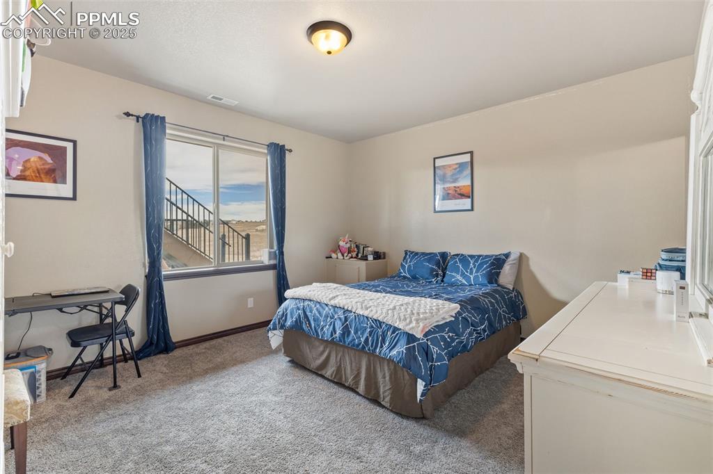 Image 28 of 42: Bedroom