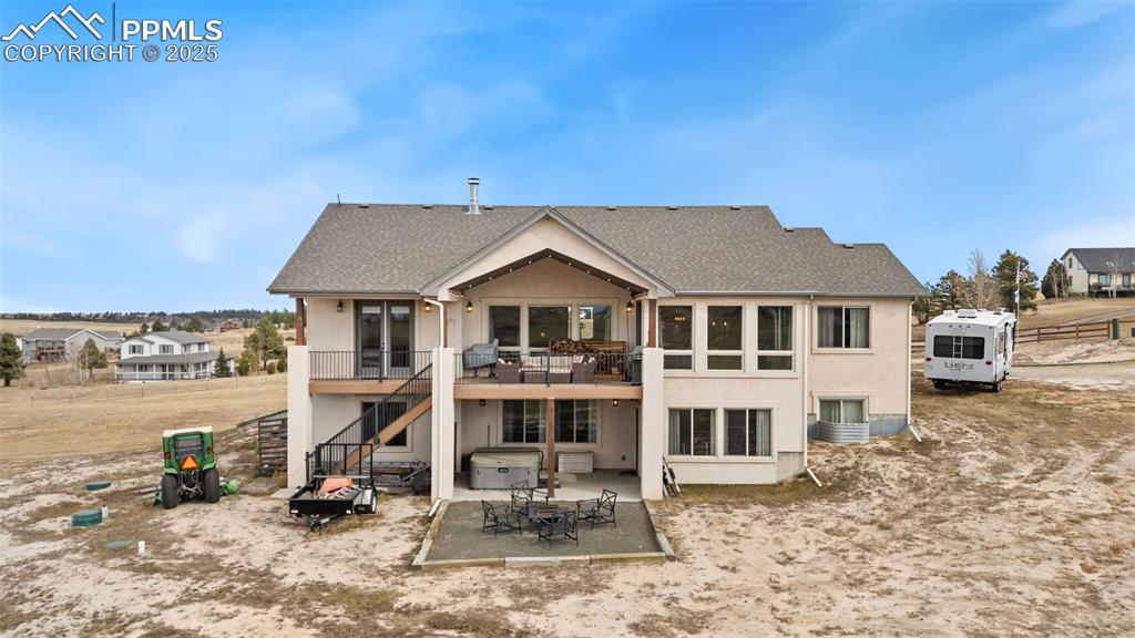 Image 36 of 42: Back of Structure