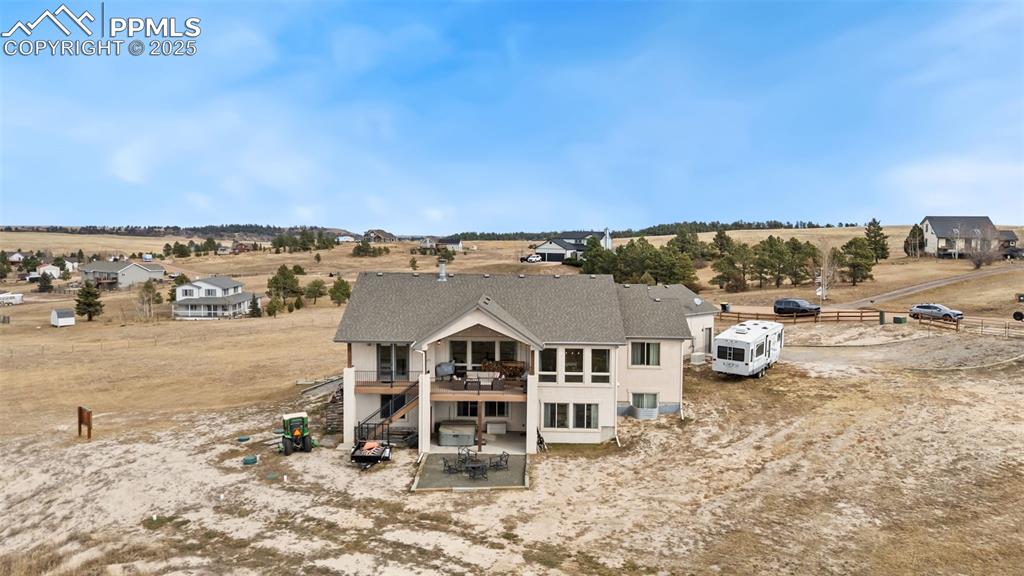 Image 38 of 42: Back of Structure