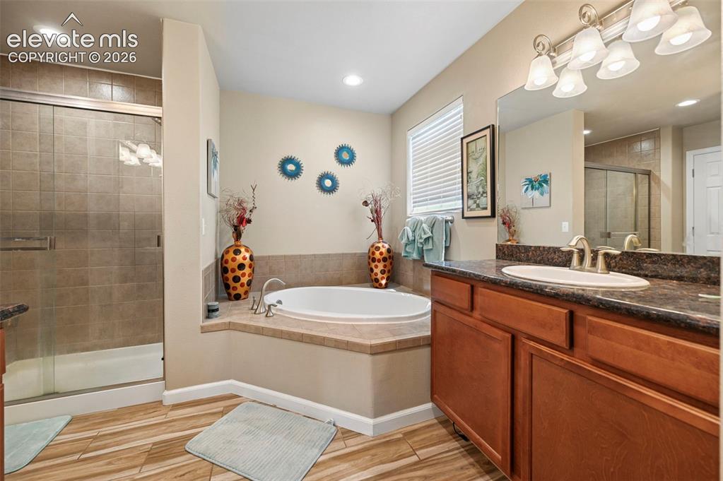 Image 11 of 22: Bathroom