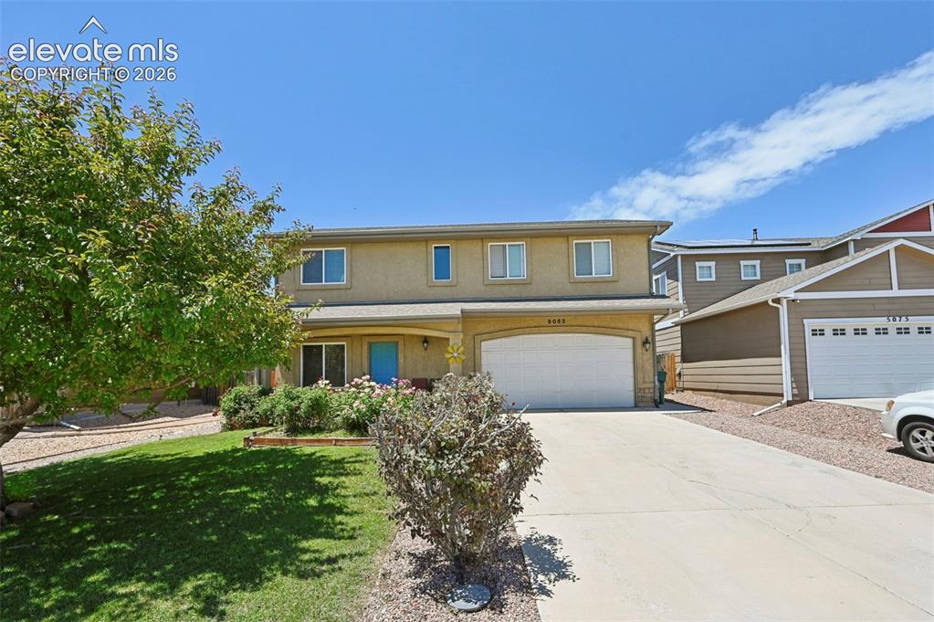 Image 19 of 22: Front house