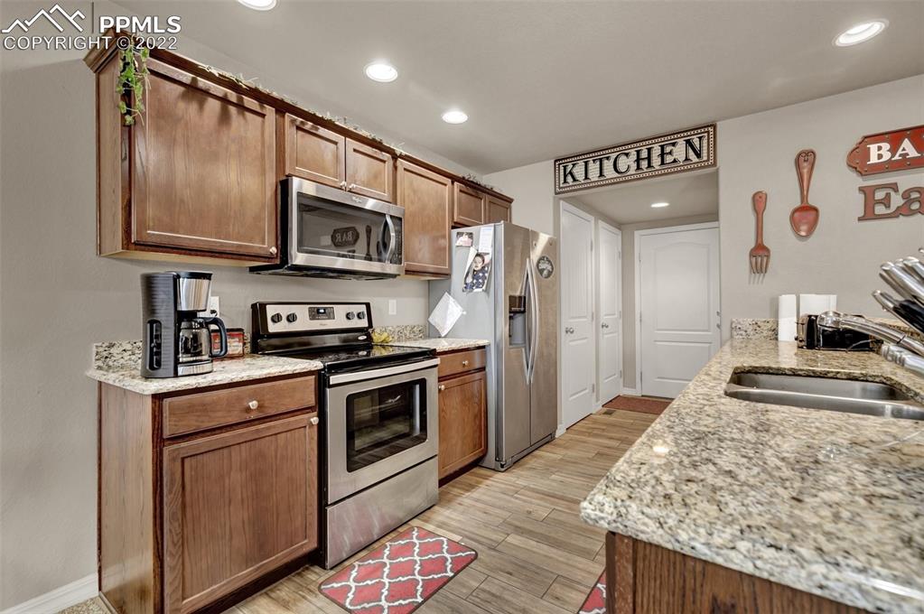 Listing 7863336, Image 15 of 38