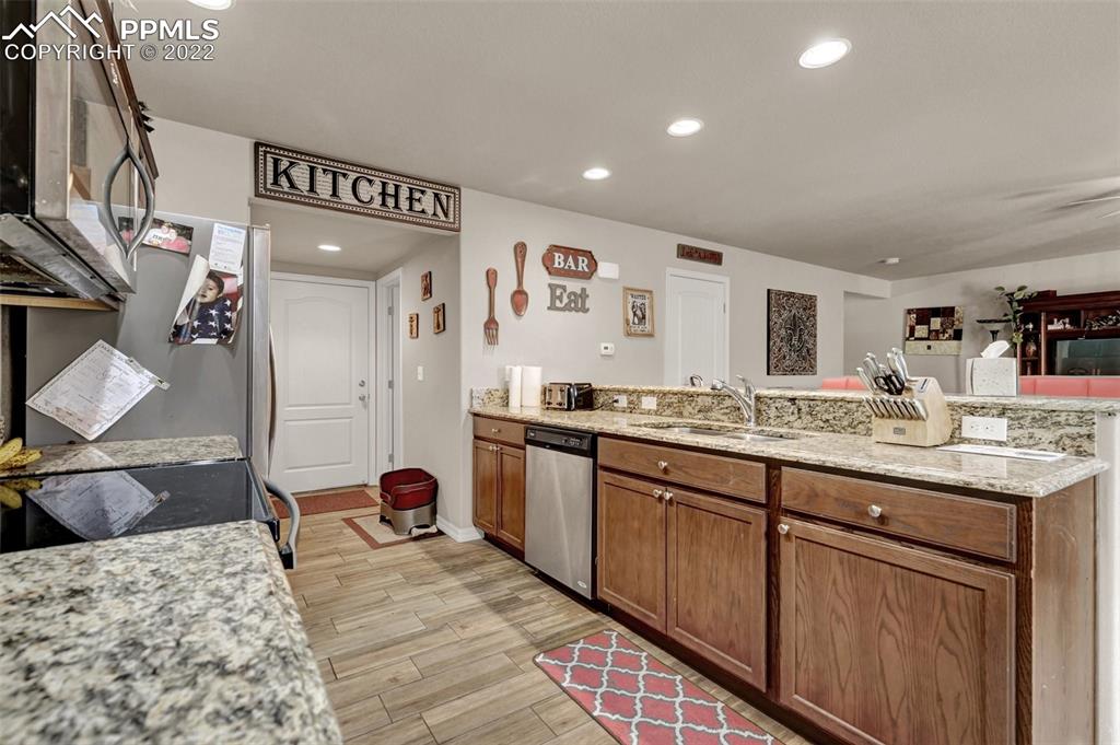 Listing 7863336, Image 16 of 38
