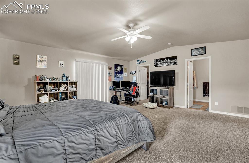 Listing 7863336, Image 22 of 38