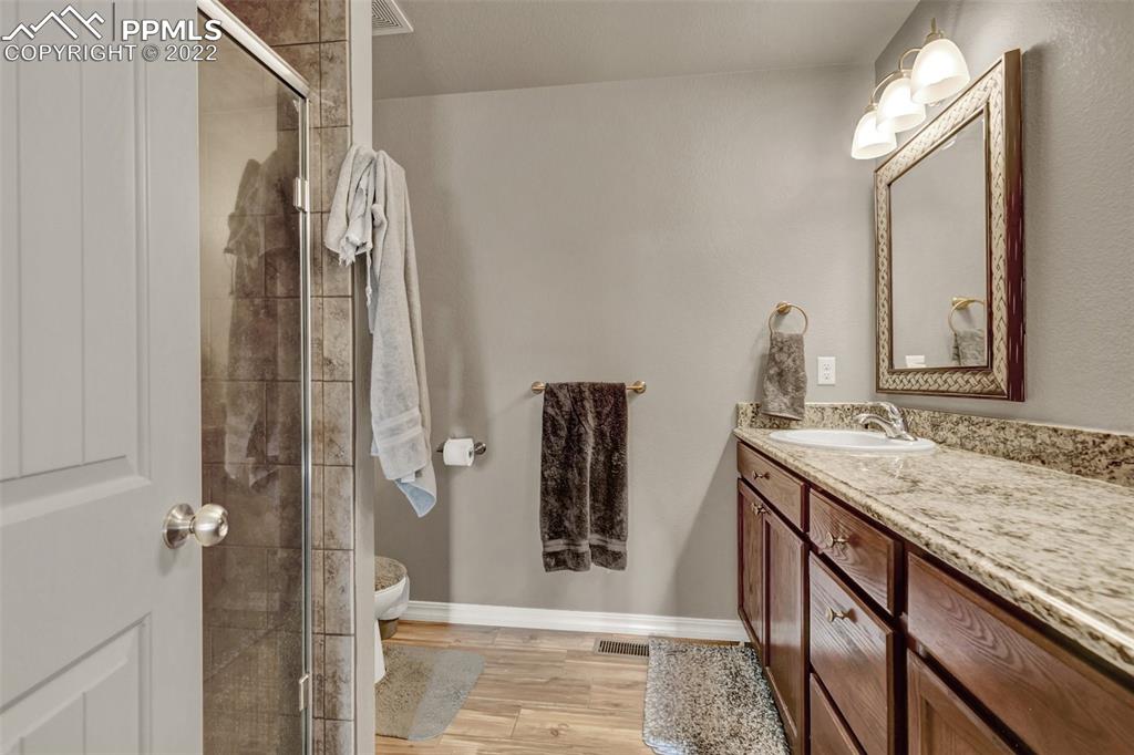 Listing 7863336, Image 25 of 38
