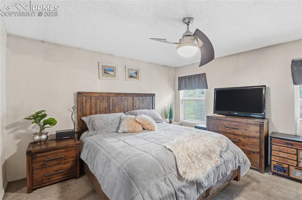 Image 11 of 26: Bedroom