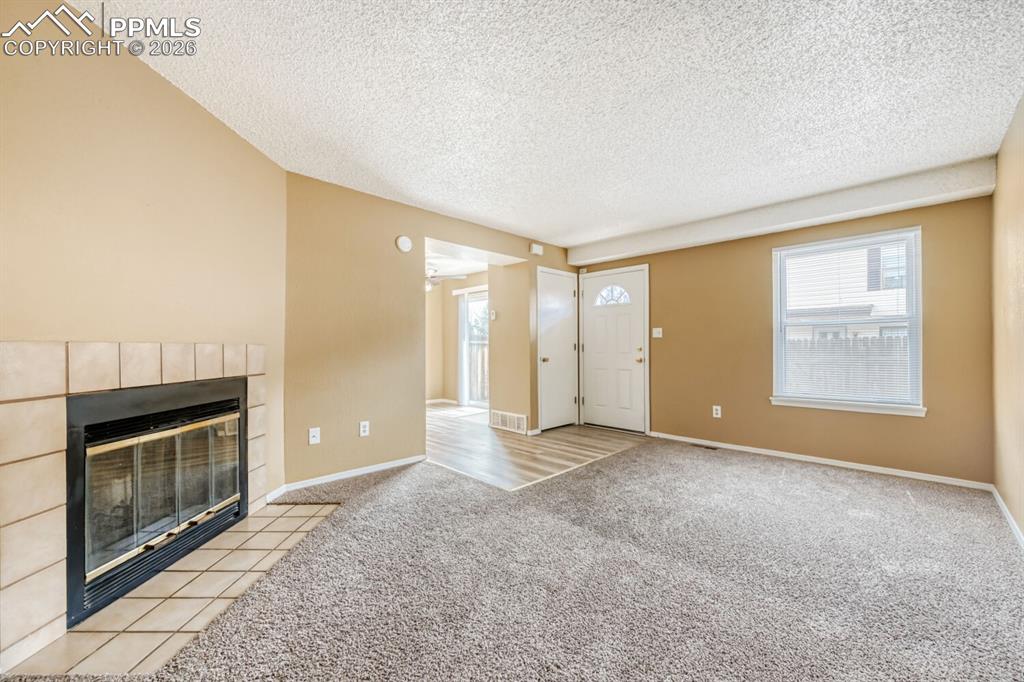 Image 5 of 28: Living Room