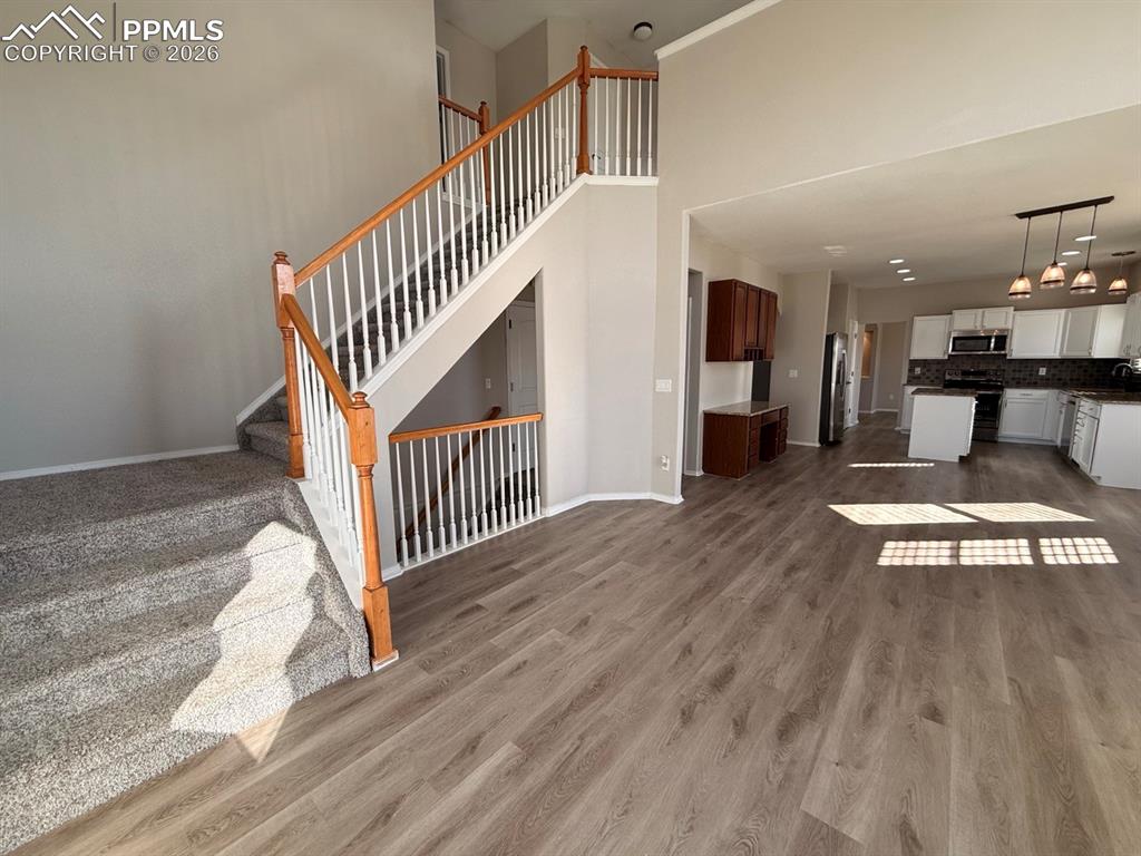 Image 19 of 49: Family Room