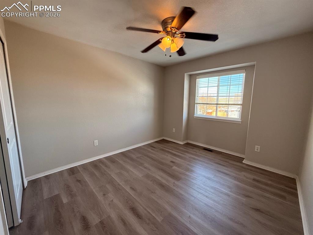 Image 22 of 49: Bedroom