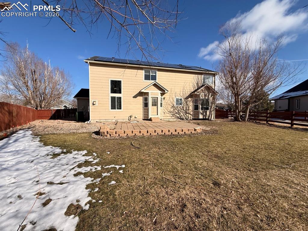 Image 47 of 49: Back of Structure