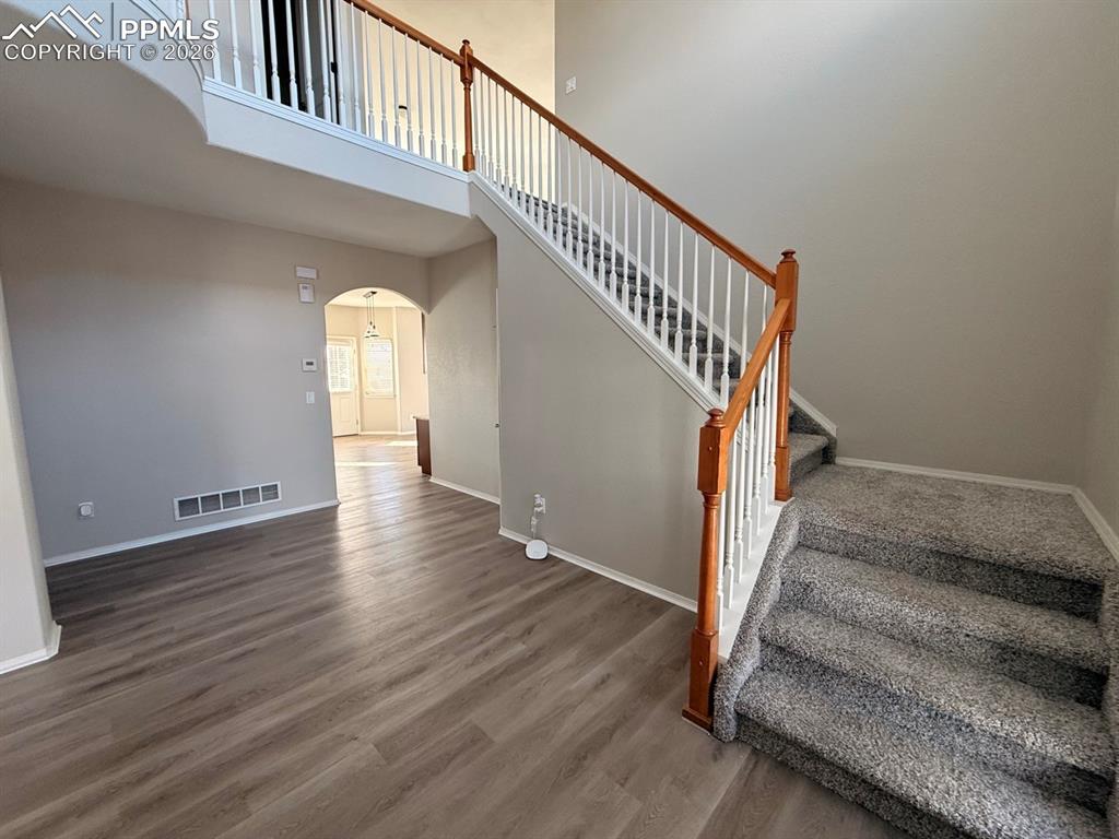 Image 6 of 49: Entrance Foyer