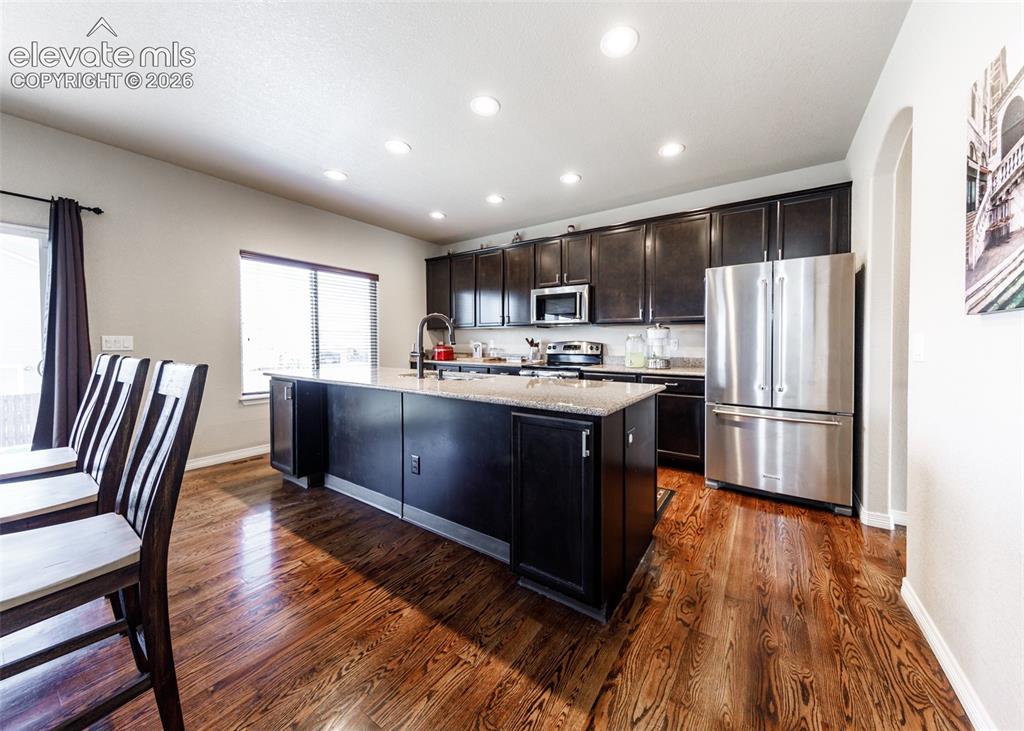 Image 10 of 49: Kitchen