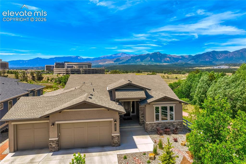 Caption: Expertly crafted by Saddletree Homes and perfectly positioned at the end of a quiet cul-
de-sac bac