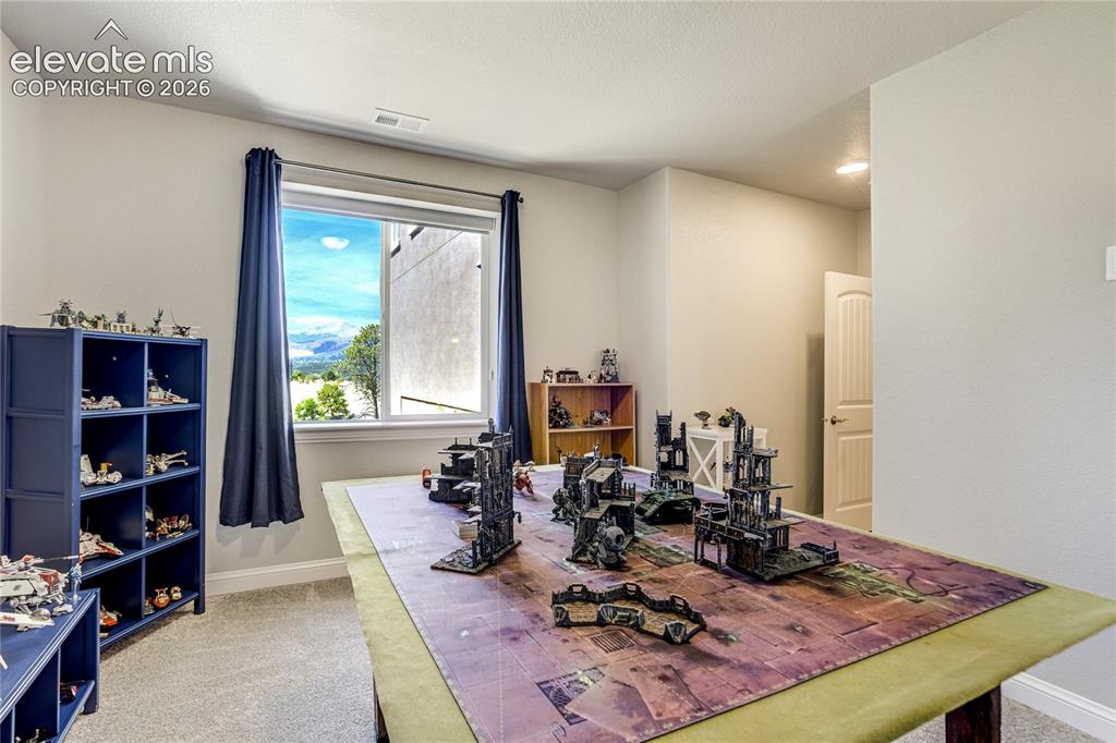 Image 36 of 50: LOWER LEVEL JUNIOR SUITE Private guest accommodations with an attached full