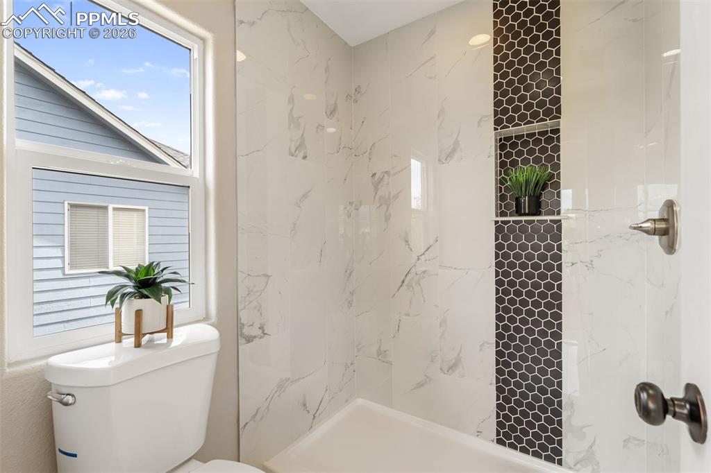 Image 30 of 49: Bathroom