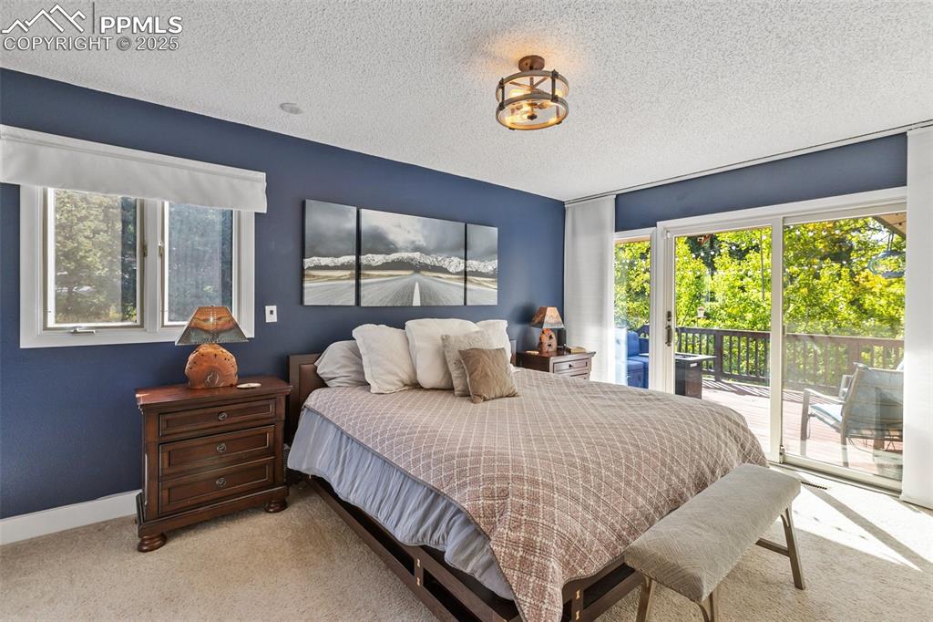 Image 22 of 50: Bedroom